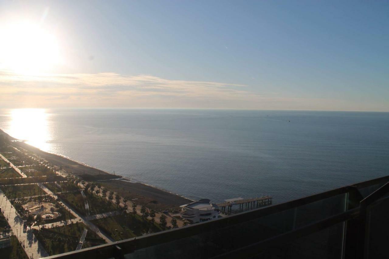 Coast Batumi Apart Hotel Buitenkant foto