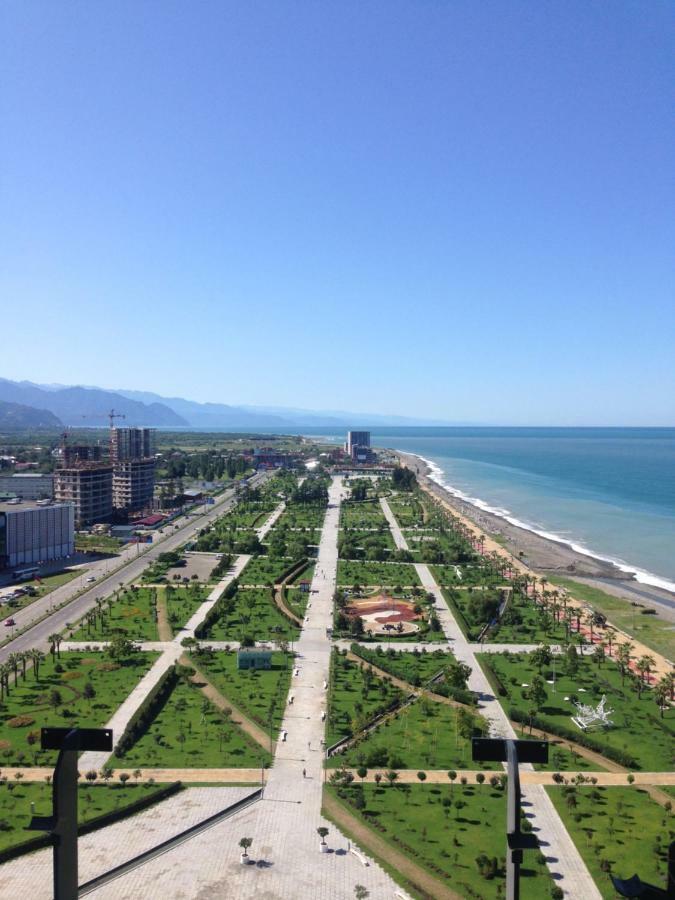 Coast Batumi Apart Hotel Buitenkant foto