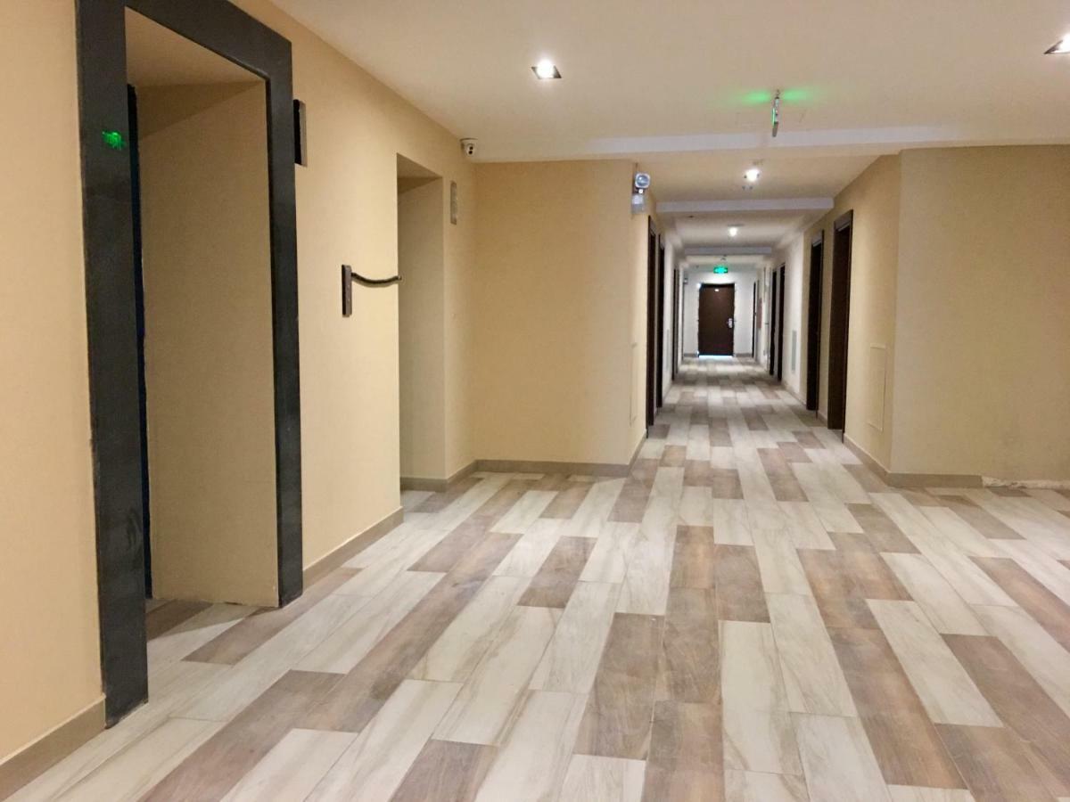 Coast Batumi Apart Hotel Buitenkant foto