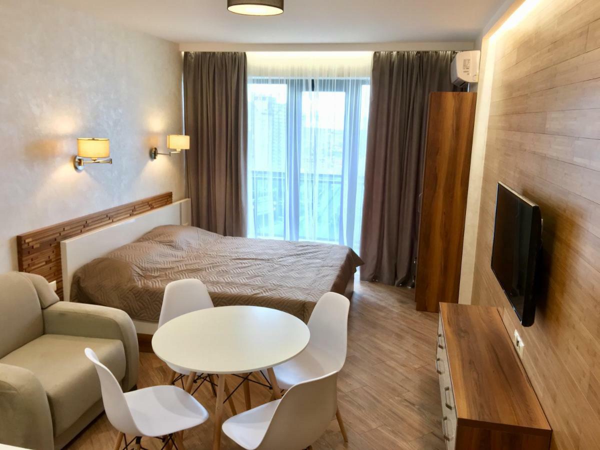 Coast Batumi Apart Hotel Buitenkant foto