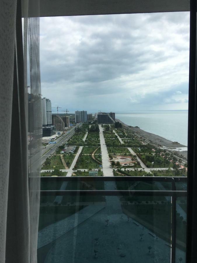 Coast Batumi Apart Hotel Buitenkant foto